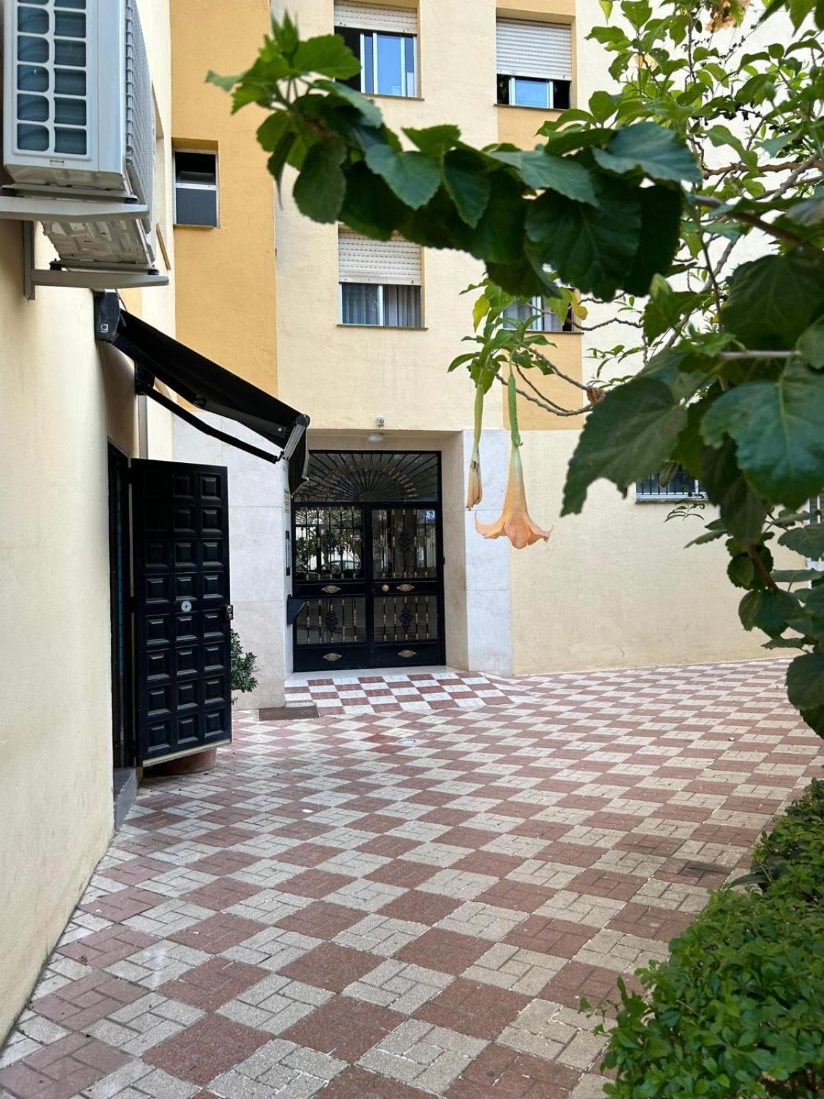 Apartamentos Con Vistas Y Terraza En מארבלה מראה חיצוני תמונה